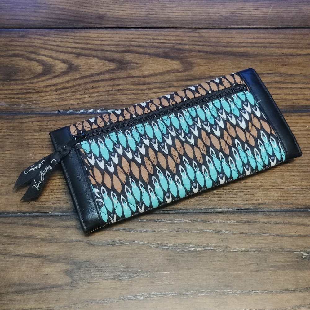 Vera Bradley Sierra Stream Magnetic Wallet Clutch Trifold - Picture 6 of 16